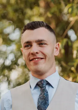 Portrait of Chris Davidson